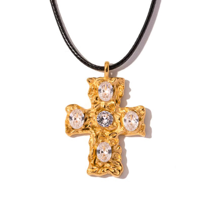 Elva Necklace