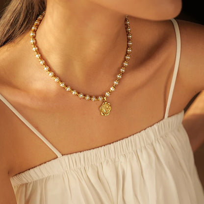 Majesty Neckalce