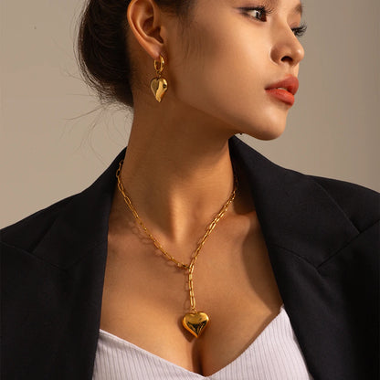 Petal Necklace